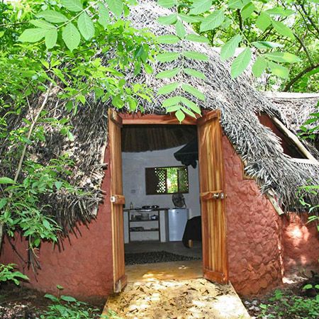 Cabina Africa outside view